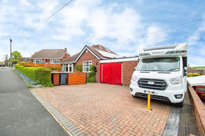 3 Bedroom Detached Bungalow For Sale In Westfield Road, Swadlincote, DE11