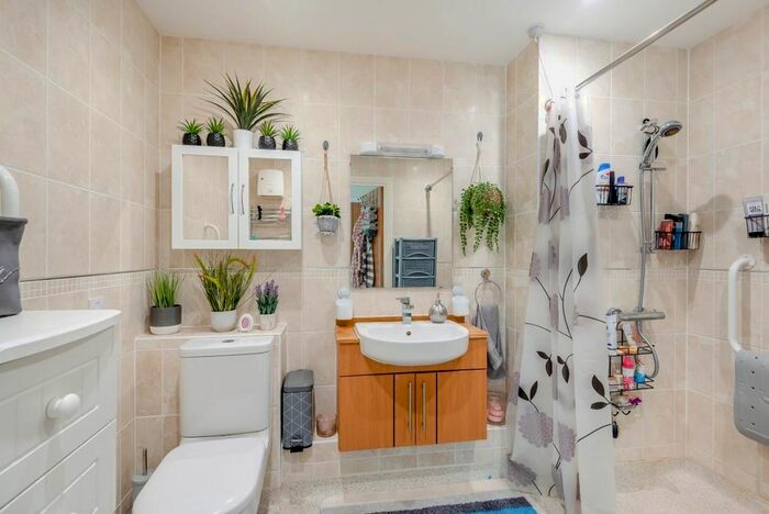 1 Bedroom Flat For Sale In Brunlees Court, - Cambridge Road, Southport, PR9