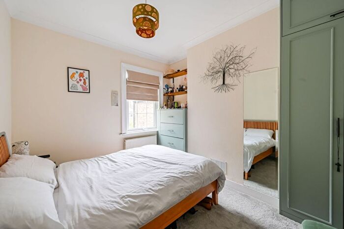 1 Bedroom Flat To Rent In Pretoria Avenue, Walthamstow, Walthamstow, London, E17