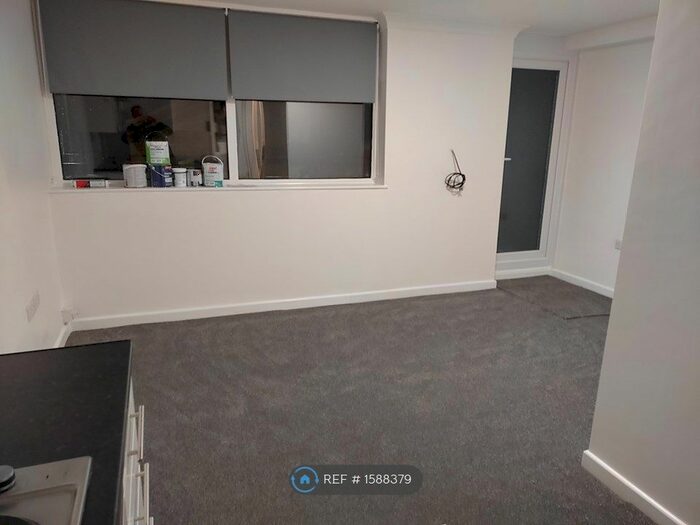 1 Bedroom Flat To Rent In Highland Road, Southsea, PO4