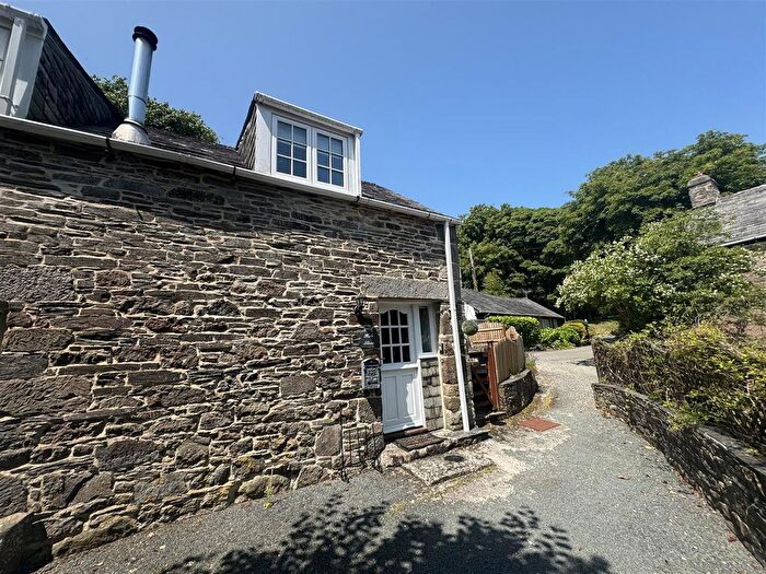 1 Bedroom Property For Sale In Polyphant, Launceston, PL15