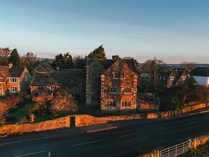 5 Bedroom Property For Sale In Main Road, Cutthorpe, Chesterfield, S42