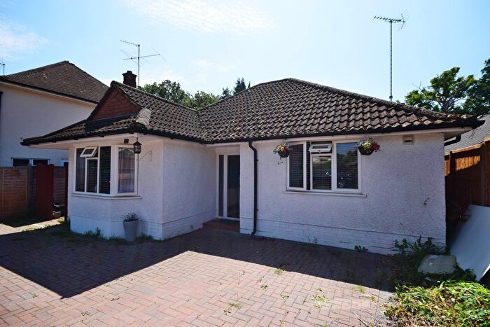 2 Bedroom Detached Bungalow To Rent In Turnoak Avenue, Woking, GU22