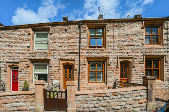 2 Bedroom Cottage To Rent In Manchester Road, Accrington, BB5