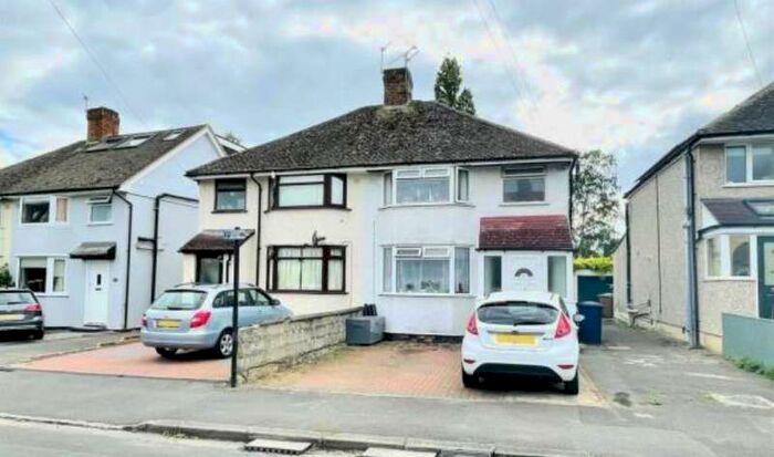 1 Bedroom Apartment To Rent In York Road, Headington, OX3