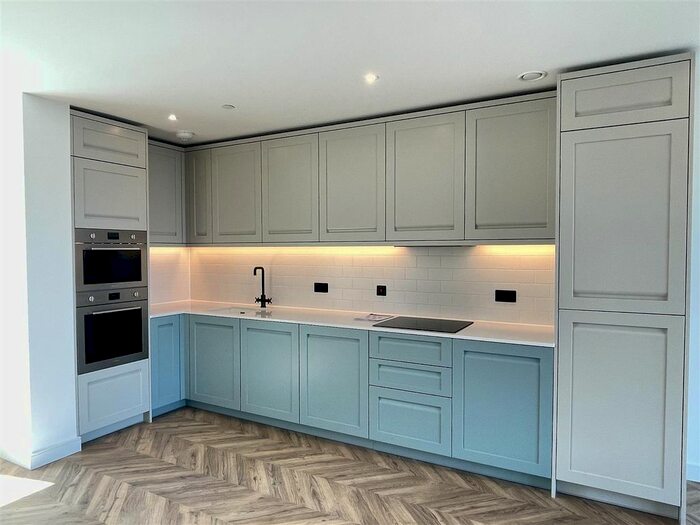 2 Bedroom Flat To Rent In Tryon House, Kingston Upon Thames, Kingston, KT1