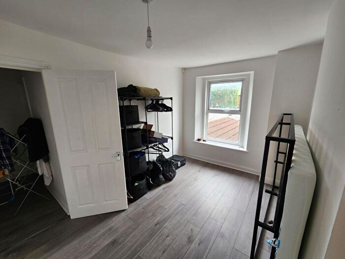 5 Bedroom Detached House To Rent In Poplar Place, Bristol, BS16