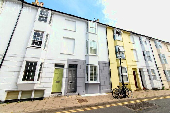 4 Bedroom Terraced House To Rent In Over Street, Brighton, East Sussex, BN1
