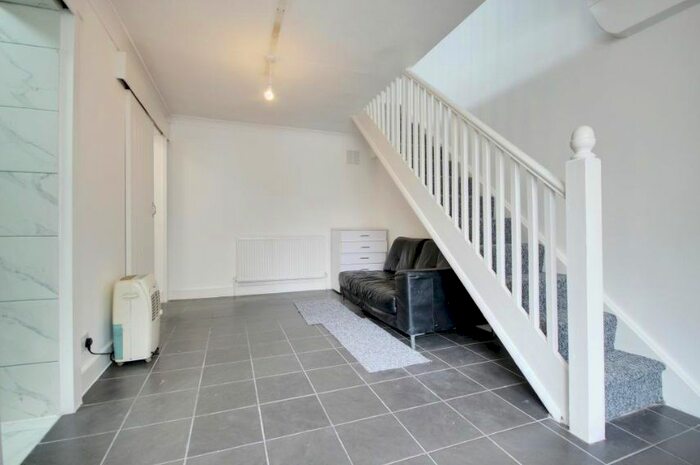 1 Bedroom Flat To Rent In Capworth Street, London, E10
