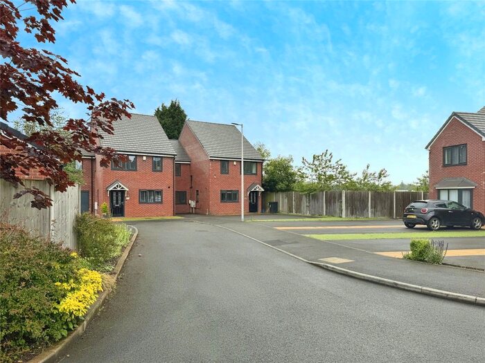 4 Bedroom Detached House To Rent In Oaksherd Mews, Tipton, West Midlands, DY4