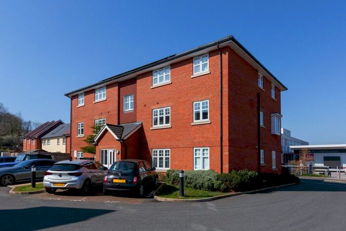 2 Bedroom Flat To Rent In Dame Kelly Holmes Way, Tonbridge, TN9
