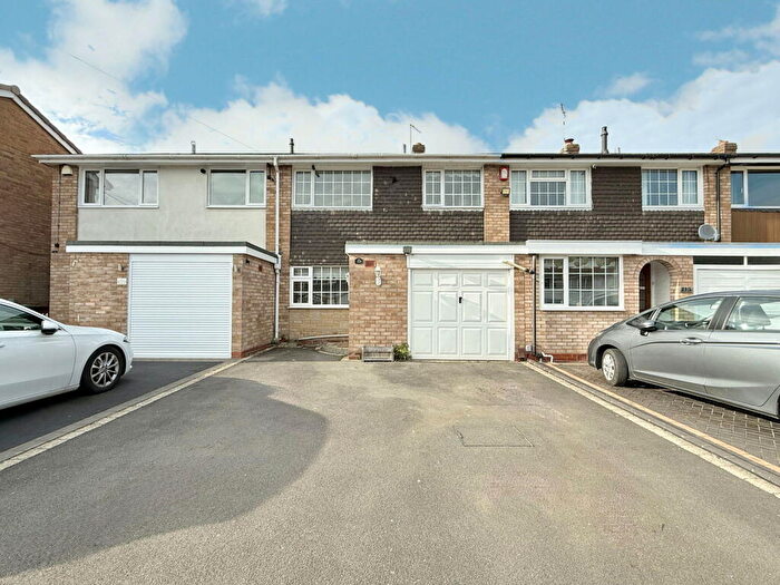 3 Bedroom Terraced House For Sale In Langley Hall Road, Solihull, B92