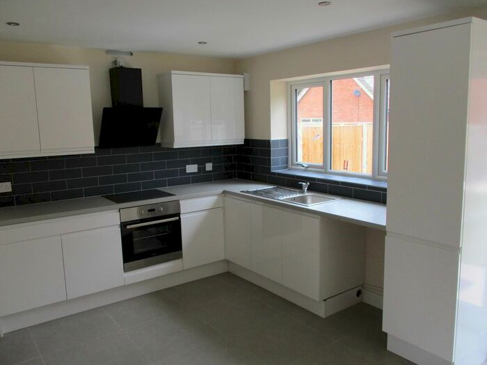 3 Bedroom Town House To Rent In Cecil Street, Leigh, Greater Manchester, WN7