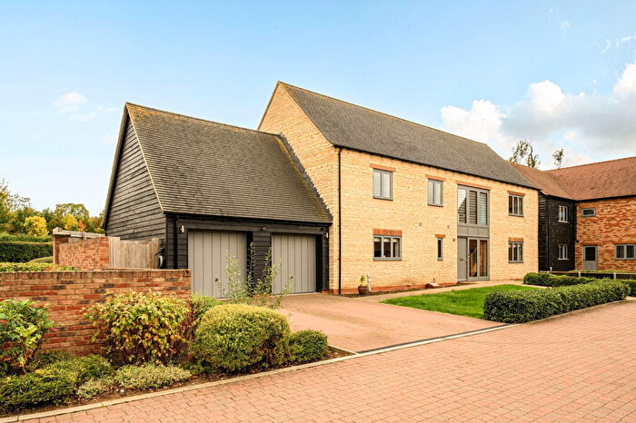 4 Bedroom Detached House For Sale In Horwood Mill, Great Horwood, MK17