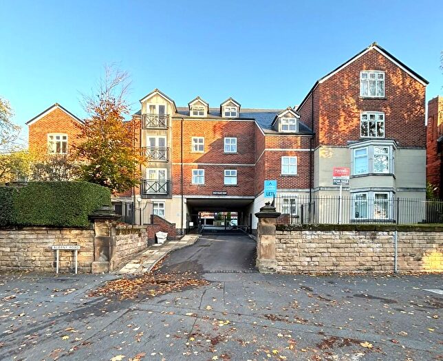 2 Bedroom Flat To Rent In Great Willow Court, Derby, DE22