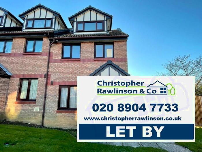 2 Bedroom Property To Rent In Viewfield Close, Kenton, Harrow HA3