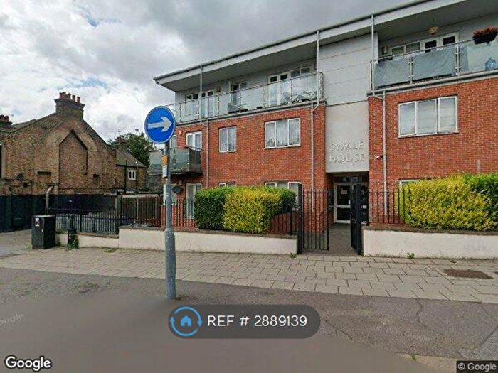 2 Bedroom Flat To Rent In Swale House, Ilford, IG1