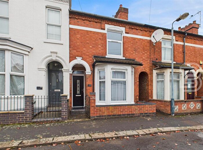 2 Bedroom Terraced House For Sale In George Street, Rugby, CV21