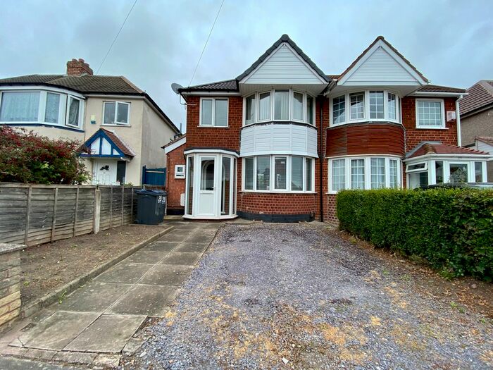 Houses for sale & to rent in B26 3HL, New Coventry Road, Sheldon Birmingham