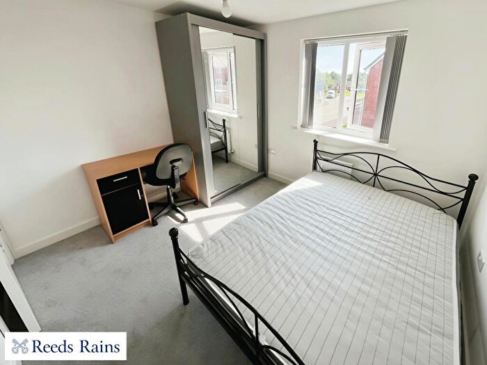 1 Bedroom Garage / Parking To Rent In Rosemary Hill, Newcastle, Staffordshire, ST5