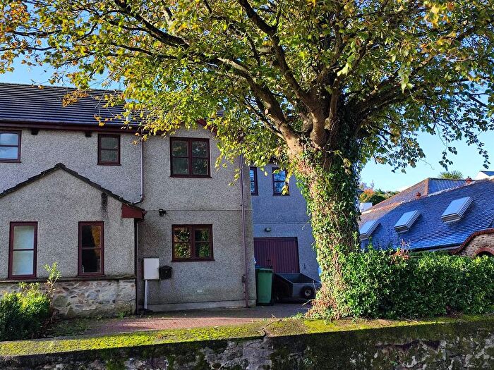 4 Bedroom Semi Detached House To Rent In Hillside Court, Grist Lane, Angarrack, TR27