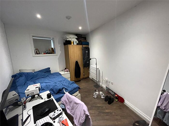 2 Bedroom Apartment To Rent In Courthill Road, Lewisham, London, SE13
