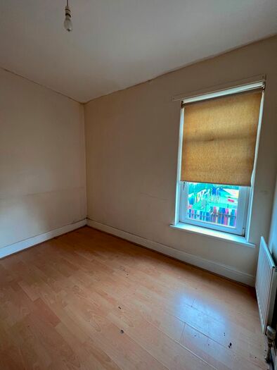 1 Bedroom Flat To Rent In Flat, Doncaster Road, Barnsley, S70