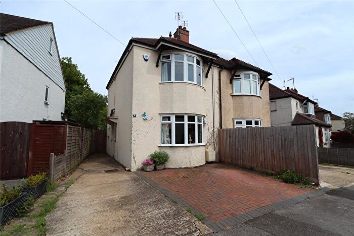 3 Bedroom Semi Detached House For Sale In Cedars Way, Newport Pagnell, Buckinghamshire, MK16