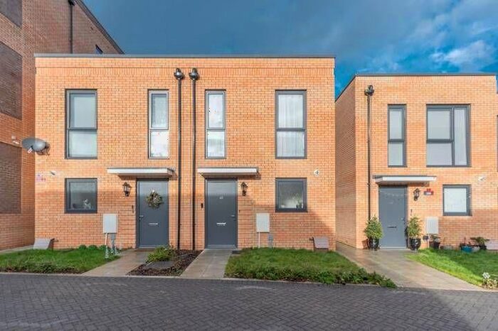 2 Bedroom Property To Rent In Curton Close, Edgware, HA8