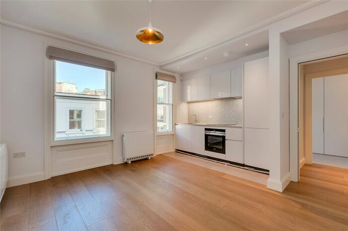 1 Bedroom Flat To Rent In Pont Street, Knightsbridge, SW1X