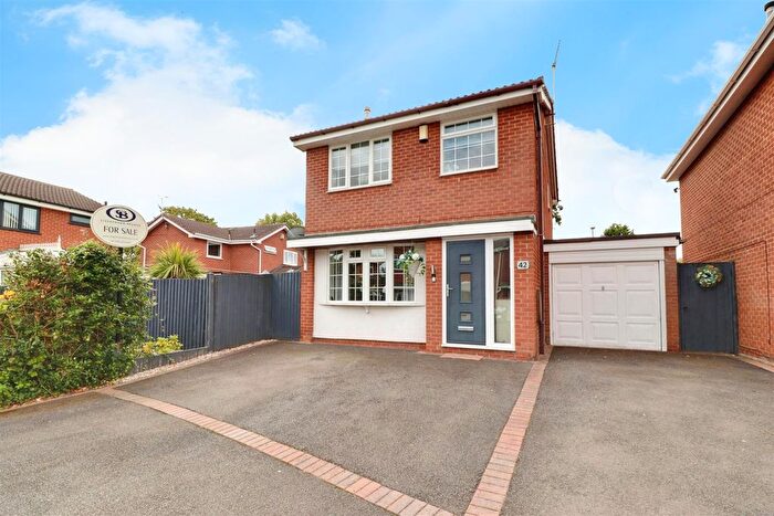 3 Bedroom Detached House For Sale In Sedgemere Avenue, Crewe, CW1