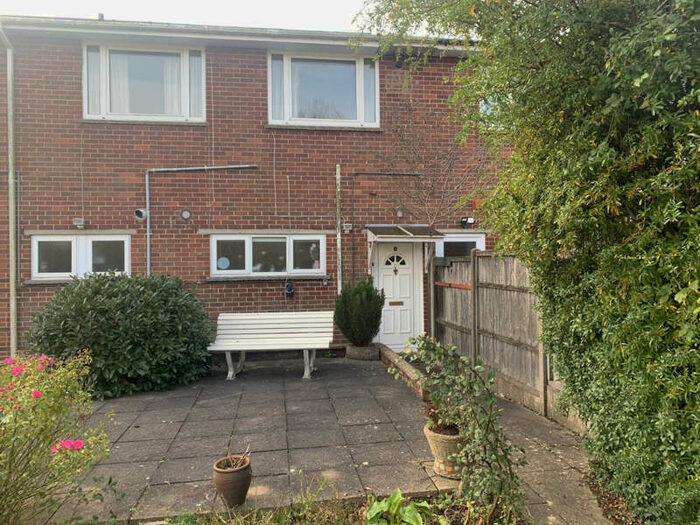 2 Bedroom Flat To Rent In 8 High Street, Poole, BH16