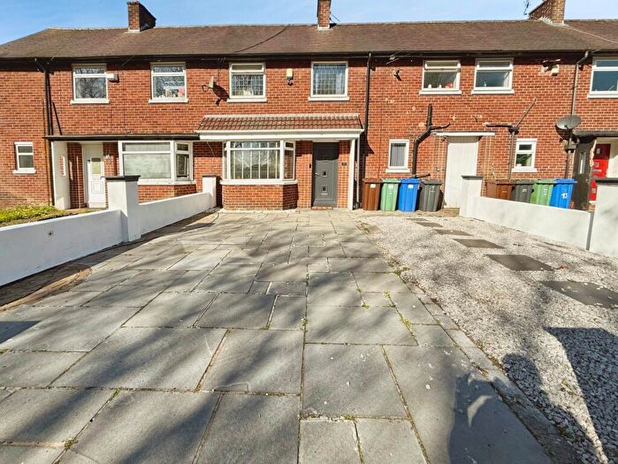 4 Bedroom Terraced House For Sale In Wordsworth Avenue, Radcliffe, Manchester, Greater Manchester, M26