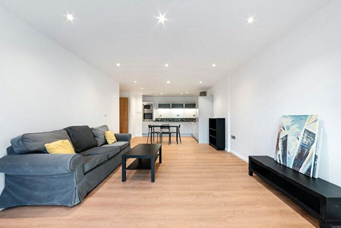 2 Bedroom Apartment To Rent In Ability Place, Millharbour, London, E14