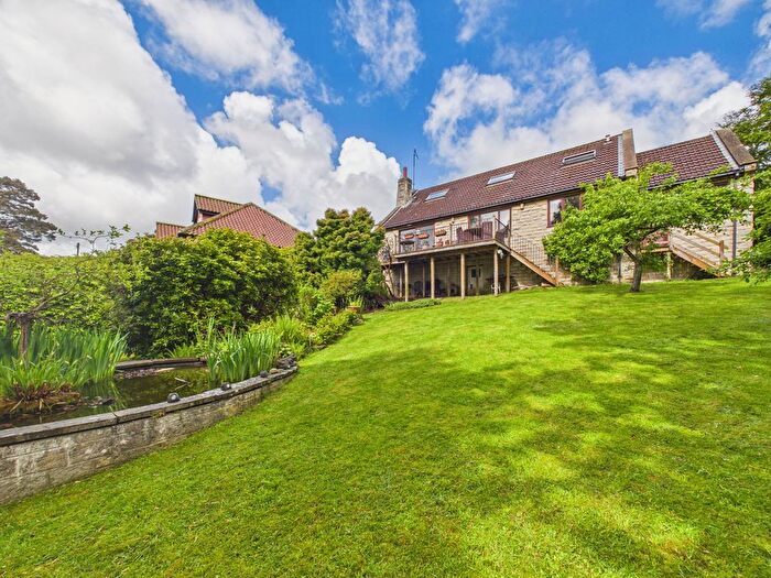 5 Bedroom Bungalow For Sale In Brook Park, Briggswath, Whitby, YO21