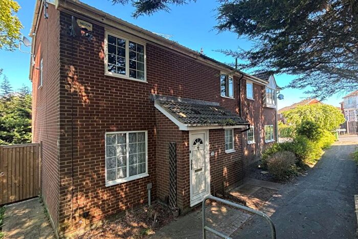 2 Bedroom End Of Terrace House For Sale In Willow Rise, Downswood, Maidstone, ME15