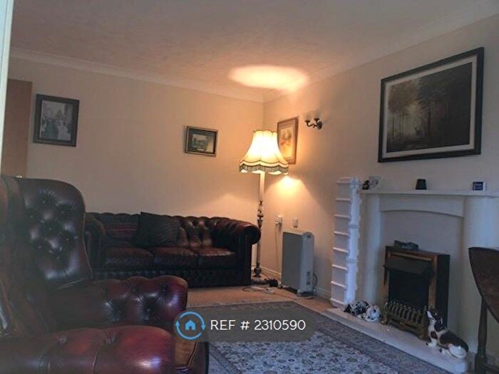 1 Bedroom Flat To Rent In Primley Park View, Leeds, LS17