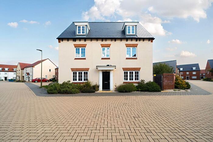 5 Bedroom Detached House To Rent In Newbury Drive, Bicester, OX26