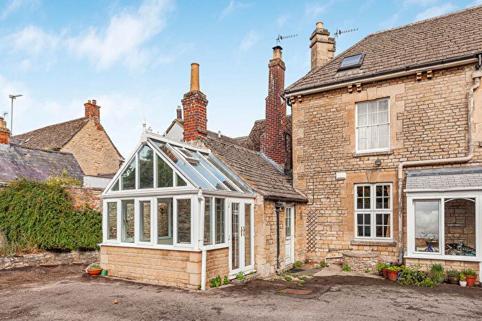 2 Bedroom Flat For Sale In Station Road, Eynsham, Oxfordshire, OX29