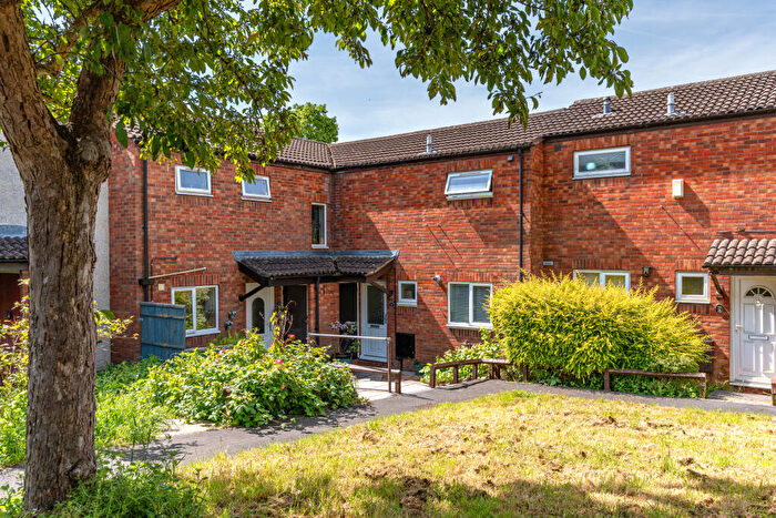 3 Bedroom House For Sale In Grasmere Close, Bristol, BS10