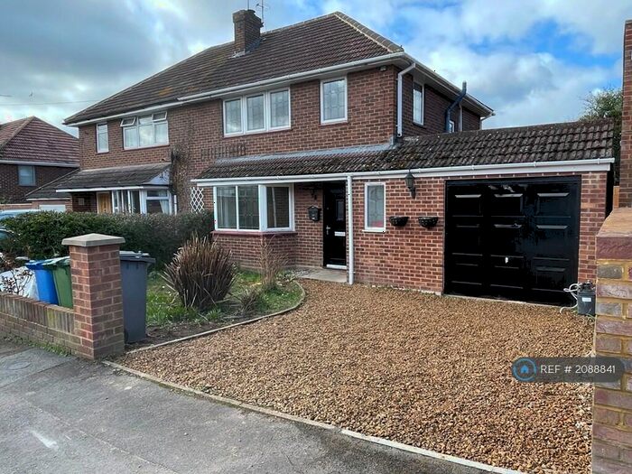 3 Bedroom Semi-Detached House To Rent In Burnt Oak, Cookham, Maidenhead, SL6