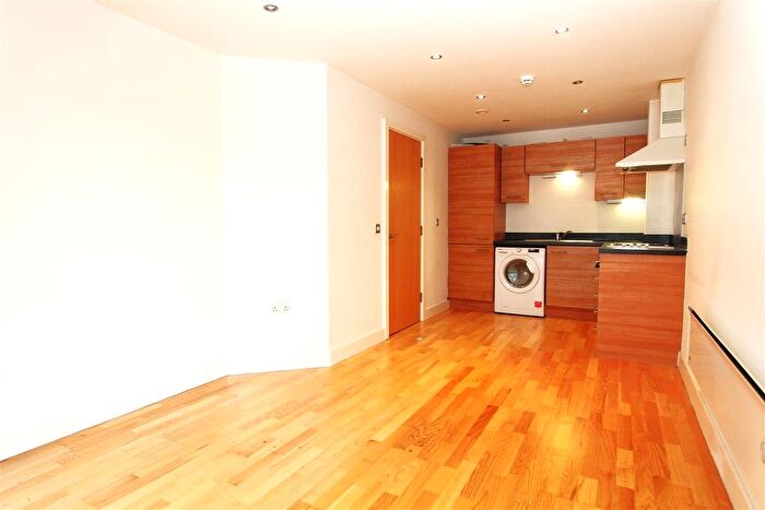 1 Bedroom Flat To Rent In Cartier House Dock Leeds, Leeds, LS10