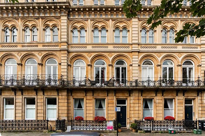 2 Bedroom Flat For Sale In Victoria Square, Bristol, Somerset, BS8
