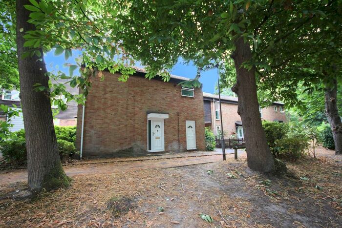 3 Bedroom Link Detached House To Rent In Earlswood, Bracknell, RG12