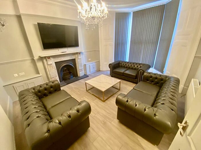 10 Bedroom Property To Rent In Walter Road, Uplands, Swansea, Swansea, SA1