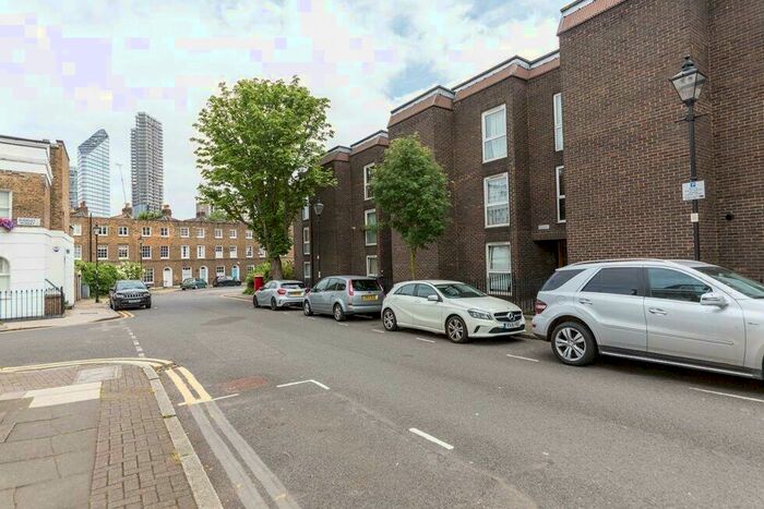 3 Bedroom Flat To Rent In Elia Street, Angel, N1