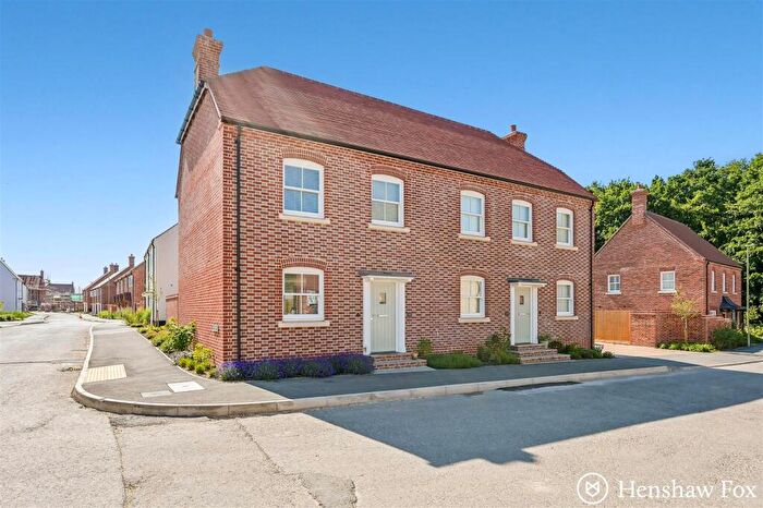 2 Bedroom Semi Detached House For Sale In Evelyn Road, Mountbatten Park, North Baddesley, Hampshire, SO52