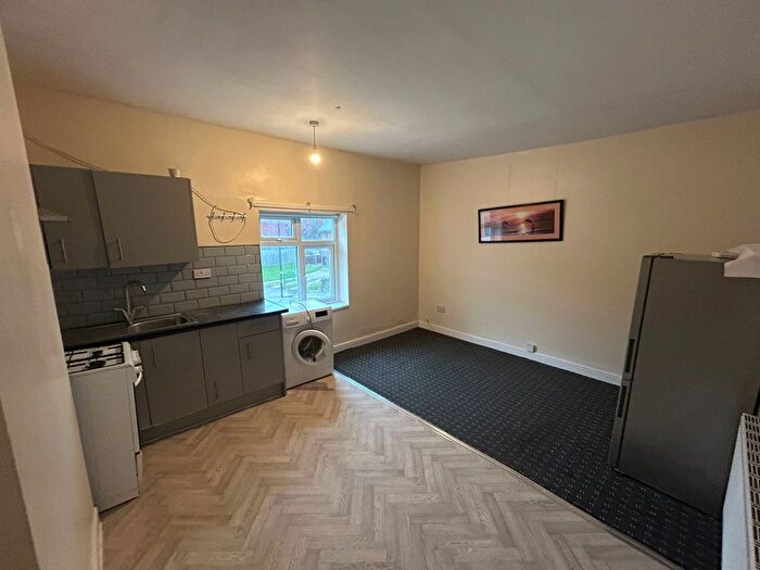 2 Bedroom Flat To Rent In Wincobank Avenue, Sheffield, S5