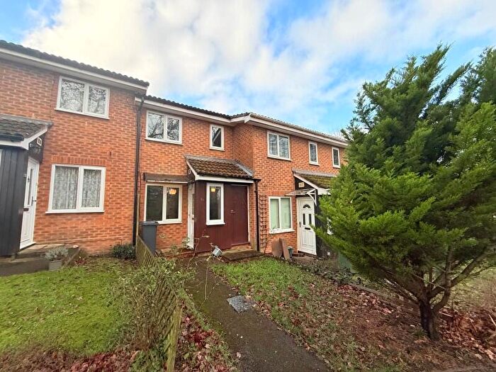 1 Bedroom Terraced House To Rent In Lightwater, GU18