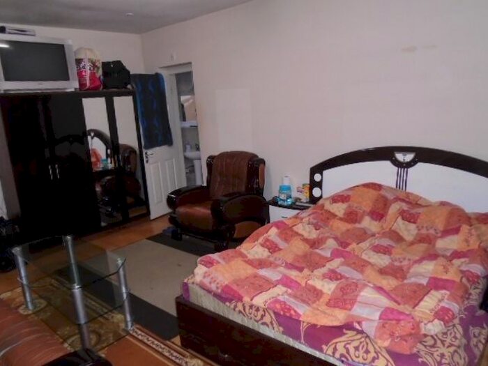 Studio To Rent In Carlyle Avenue, Southall UB1